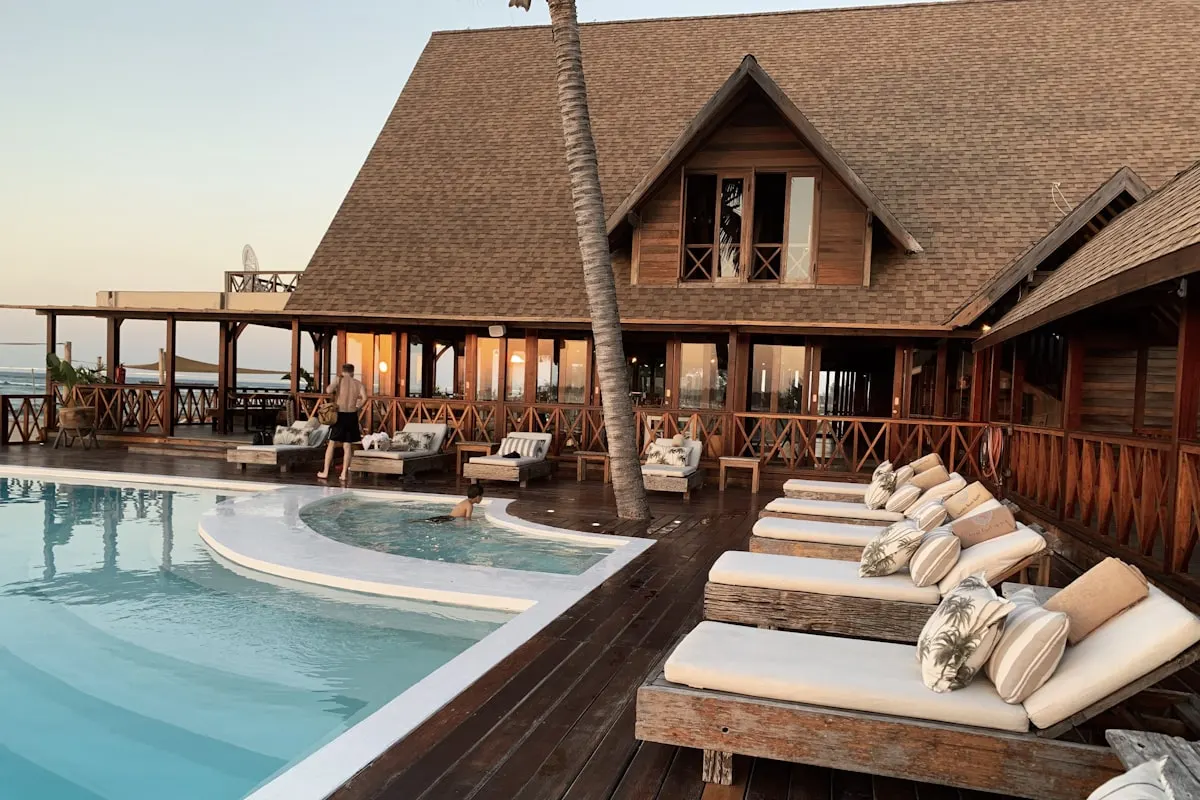 Rooms & Suites